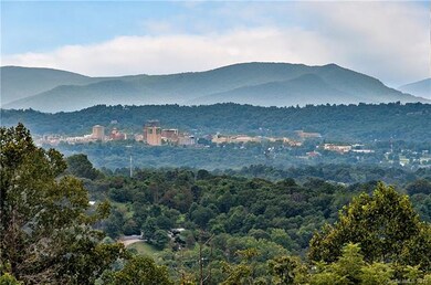 4 Chimney Crest Dr unit G, Asheville, NC 28806 - photo 2
