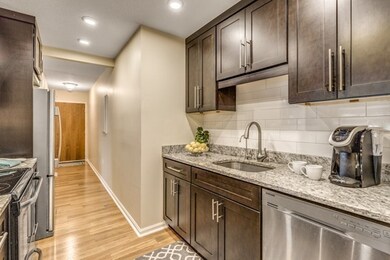 314 Riverside Ave unit 305, Medford, MA 02155 - photo 6