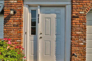 845 W Tioga St, Allentown, PA 18103 - photo 2