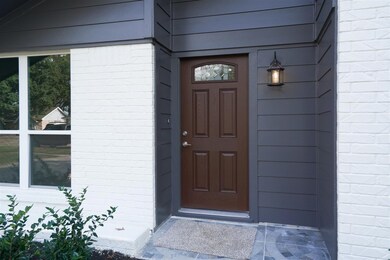 8810 Twisting Vine Ln, Houston, TX 77040 - photo 2