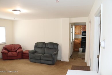 11 Mechanic St, Troy, NY 12180 - photo 2