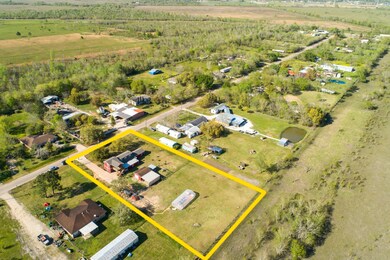 2084 County Road 206, Alvin, TX 77511 - photo 5