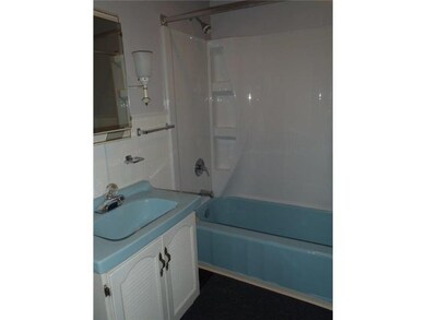 Full Bath.