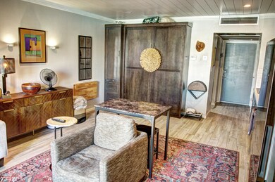 Living Area 3