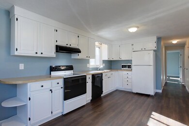 12 Chautauqua Ave, Nashua, NH 03064 - photo 4