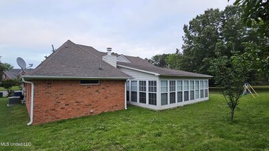 9004 Lakeside Cove, Olive Branch, MS 38654 - photo 3