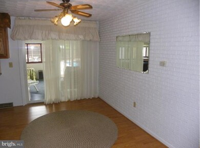 1430 Beacon St, Keyser, WV 26726 - photo 2