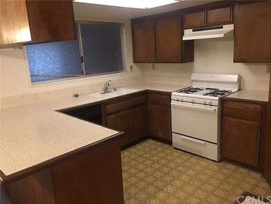 17043 Lorene Dr, Victorville, CA 92395 - photo 5