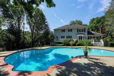 21 Laird Rd, Middletown, NJ 07748 - photo 5