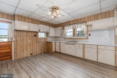 541 S 5th St, Newport, PA 17074 - photo 6