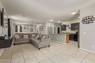 7334 W Toronto Way, Phoenix, AZ 85043 - photo 4