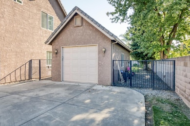 6125 Del Monte Ct, Chowchilla, CA 93610 - photo 4