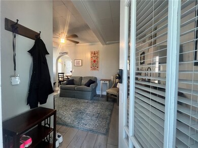 16 Vaughan Ave unit 1, Newport, RI 02840 - photo 2