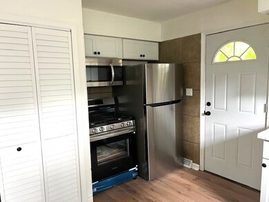 119 Harding Ave, Waukegan, IL 60085 - photo 6