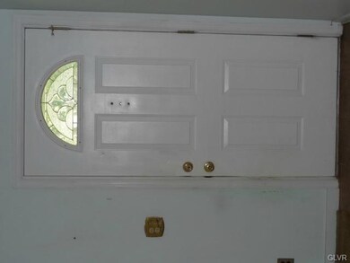 2014 Johnston Dr, Bethlehem, PA 18017 - photo 4