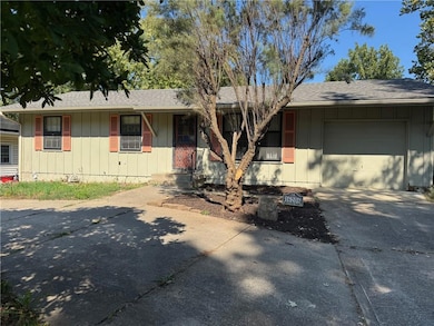 16206 E 35th St S, Independence, MO 64055 - photo 2