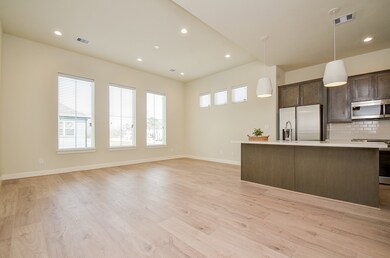 2305 Warhol Way, Houston, TX 77091 - photo 4