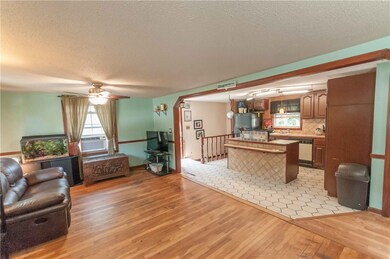 65 Novelty Rd, Warwick, RI 02889 - photo 4