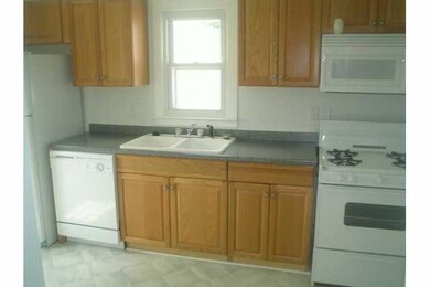 4028 E 30th St, Des Moines, IA 50317 - photo 2