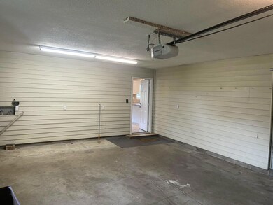 8D10C1F3-3401-44AB-AB4C-FC9A47821A75