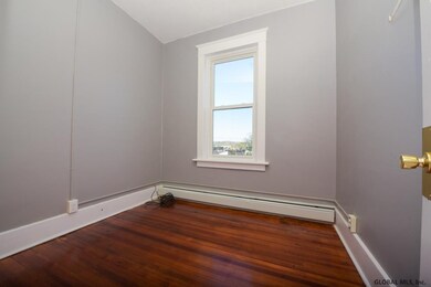 7 Wilbur St unit 2, Albany, NY 12202 - photo 4