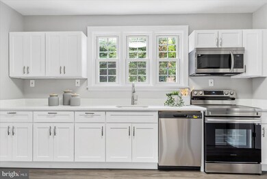 4320 Loch Raven Blvd, Baltimore, MD 21218 - photo 4