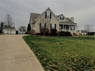 233 Sundance Cir, Statesville, NC 28625 - photo 2