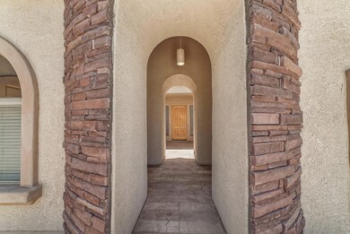 104-Courtyard_Entry
