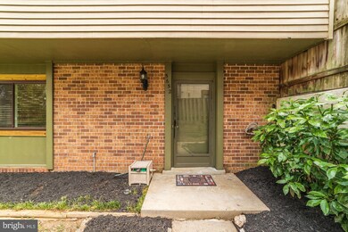 5652 Oak Tanager Ct, Burke, VA 22015 - photo 5