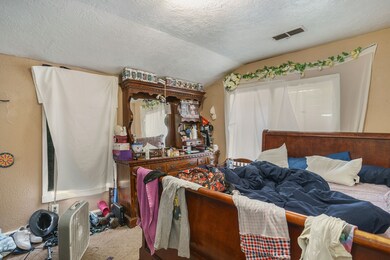 5017 Denmark St, Houston, TX 77016 - photo 5