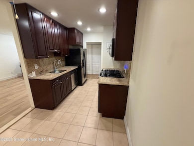1304 Rockland Ave unit F1, Staten Island, NY 10314 - photo 3
