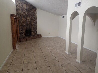 1516 Charles Owens Dr, El Paso, TX 79936 - photo 4