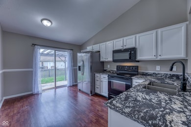 8496 Blacksmith Ct, Fishers, IN 46038 - photo 7