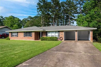 510 Holiday Cir, Pineville, LA 71360 - photo 2