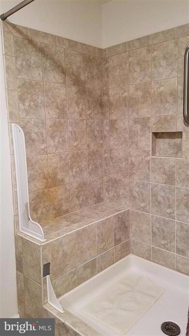 2289 Potomac Rd unit LOWER LEVEL, Berkeley Springs, WV 25411 - photo 7