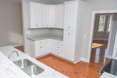 309 Windsor Dr, Fishersville, VA 22939 - photo 3