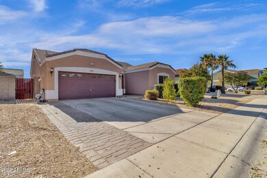 3-web-or-mls-12141-w-pershing-ave