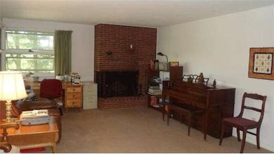 5 Betsy Ross Cir, Acton, MA 01720 - photo 3