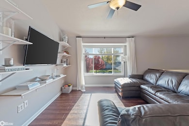 320 E Henschen St, Garner, IA 50438 - photo 7