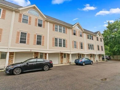 47 Chestnut St unit 4, Waltham, MA 02453 - photo 2