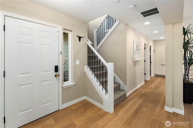 Open space entry and hallway.