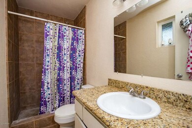 1049 E 10th Ave AZ-18