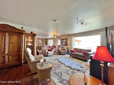 320 E Main St, Tekoa, WA 99033 - photo 7