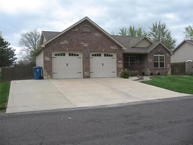 2110 Williams St, Maryville, IL 62062 - photo 3