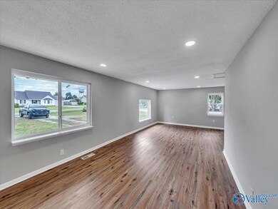 29364 Lakeview Dr, Ardmore, AL 35739 - photo 3