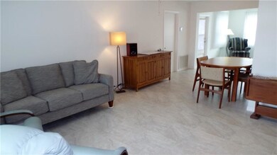 Enter to a light and bright interior. Note the bea