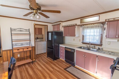 86 Silver St, Seabrook, NH 03874 - photo 2