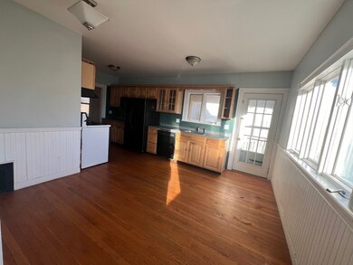 89 Essex St unit 2, Swampscott, MA 01907 - photo 4