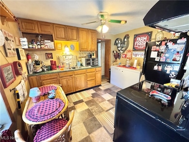 1693 Elfleda St, Lorain, OH 44055 - photo 5