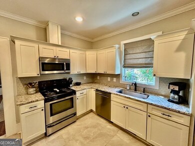 319 E College St, Griffin, GA 30224 - photo 5